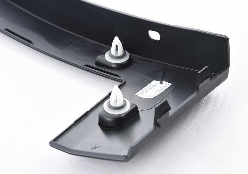 Embellecedor paso de rueda delantero izquierdo OEM 51777332337 para BMW X1 F48, F48N, F49, F49N. Original BMW.