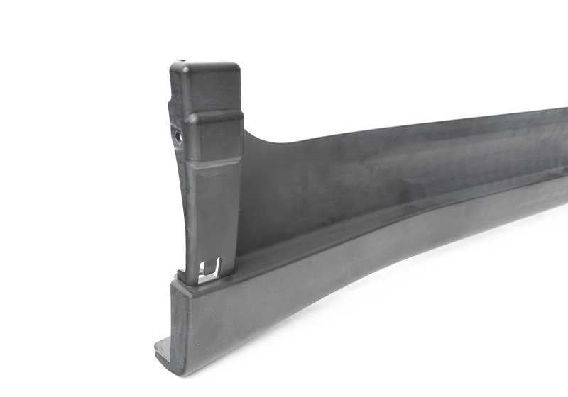 Cubierta lateral derecha OEM 51777400676 para BMW X3 y X4 {G01, G02}. Revestimiento de talonera original BMW. Ideal para sustituir la moldura dañada del lado derecho del coche.