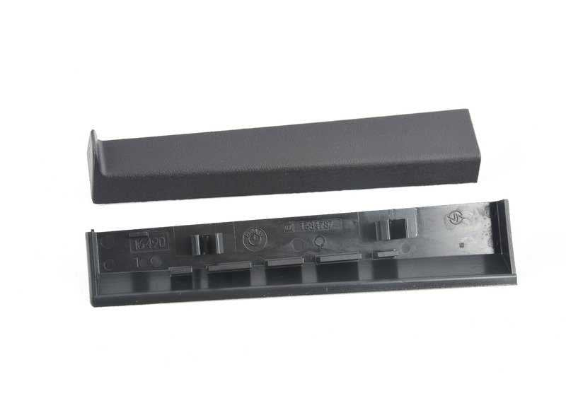 Soporte para radio/ordenador de a bordo OEM 65811384121 para BMW E34. Original BMW.