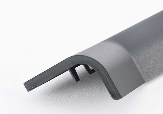 Tapa conductos cables motor OEM 12527524555 para BMW E60, E61, E63, E64. Compatible con motores N46, M47, N47. Original BMW.