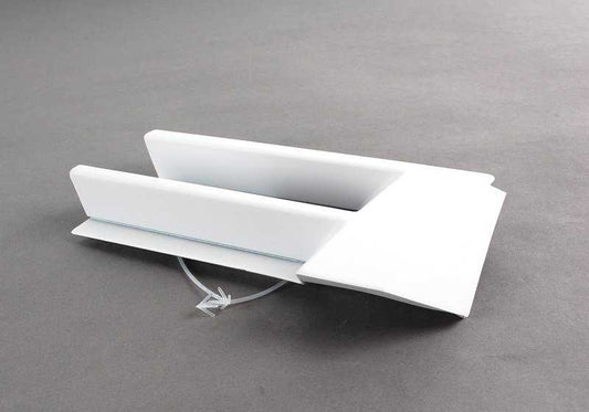 Acabamento do pára-choque dianteiro direito OEM 51112230404 para BMW Série 5 E34 518i, 520i. BMW genuíno.