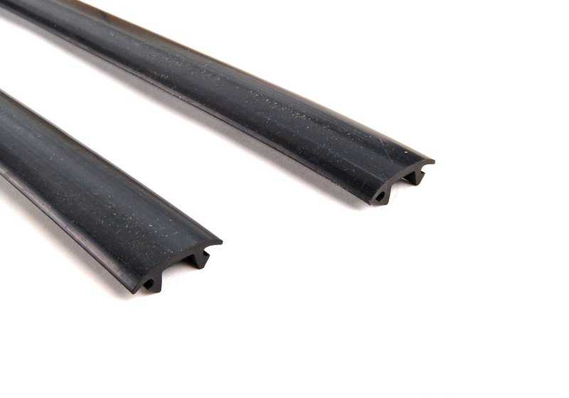Barres de toit OEM 82710403104 pour BMW E81, E87, E90. BMW d'origine.