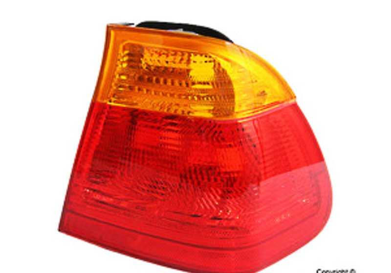 Luz trasera derecha OEM 63218364922 para BMW Serie 3 E46 (316i, 318i, 320i... y más). Original BMW.