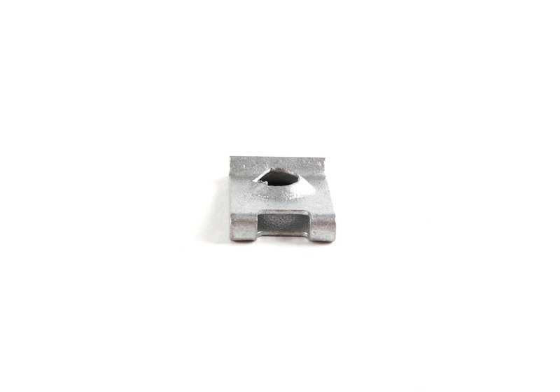 Grapa Blechmutter OEM 07129901652 para BMW {E81,E82,E87,E87N,E88,F20,F20N,F21,F21N,F40,F52,F22,F22N,F23,F23N,F44,F45,F45N,F46,F46N,F87,F87N,G42,G87,U06,E30,E36,E46,E90,E90N,E91,E91N,E92,E92N,E93,E93N,F30,F30N,F31,F31N,F34,F34N,F35,F35N,F80,F80N,G20,G