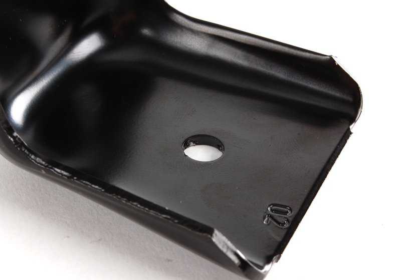 Soporte trasero OEM 41147111100 para BMW E60, E61, E63, E64. Pieza original BMW.