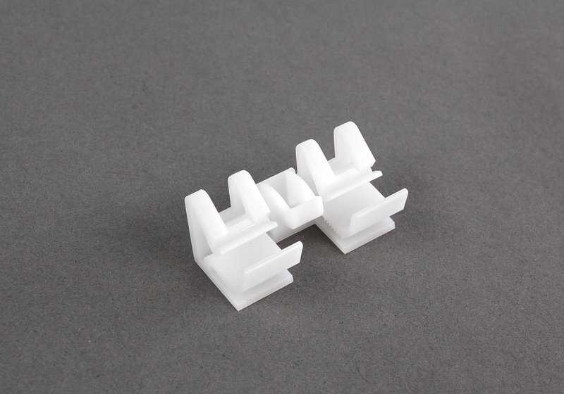Clip de sujeción OEM 51317046633 para MINI R50, R52, R53. Pieza original MINI para fijación de molduras exteriores y embellecedores. Compatible con todos los modelos indicados.