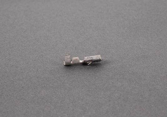 Conector plano OEM 61131269612 para BMW E21, E30, E12, E28, E24, E23. Original BMW.