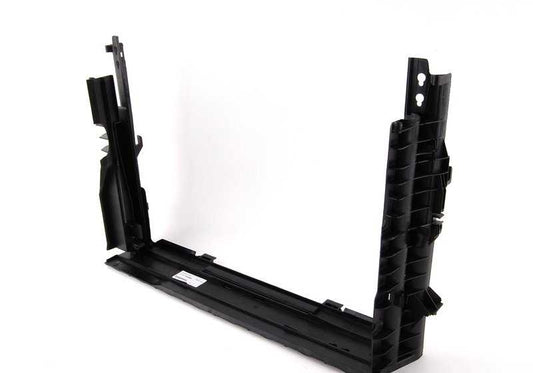 Soporte módulo radiador OEM 17117545866 para BMW E60, E61, E63, E64. Compatible con motores N46 y M54. Recambio original BMW.