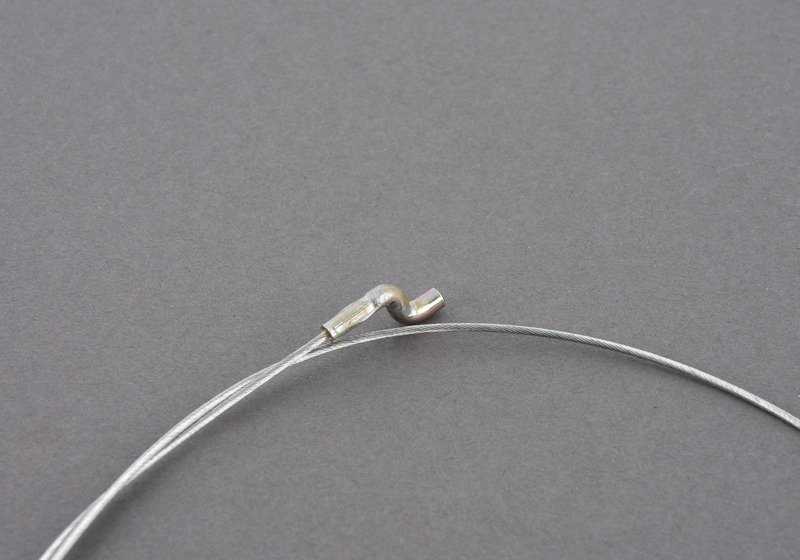 Cable de desbloqueo respaldo OEM 52101905970 para BMW E21, E30, E28, E24, E23. Compatible con asientos deportivos Recaro. Original BMW.