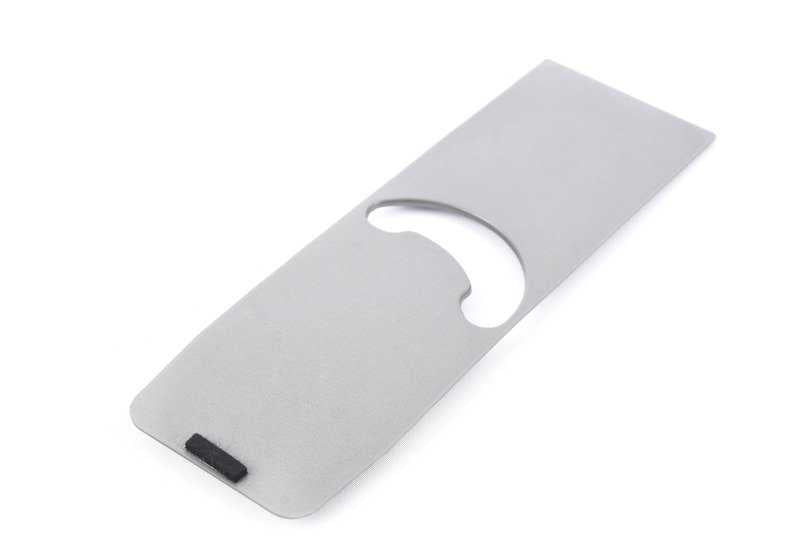 Tapa lateral derecha plata OEM 51431973434 para BMW Serie 5 E34. Pieza de recambio original BMW.