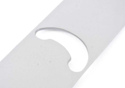 Couverture du côté droit Silver OEM 51431973434 pour la série BMW 5 E34. Pièce de remplacement originale de BMW.