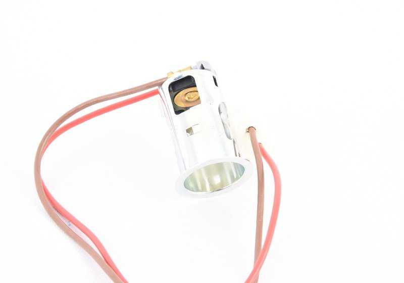 Toma de corriente con conector OEM 61346947184 para BMW E90, E91, E92, E93 (316d, 316i) todos los modelos compatibles. Pieza original BMW.