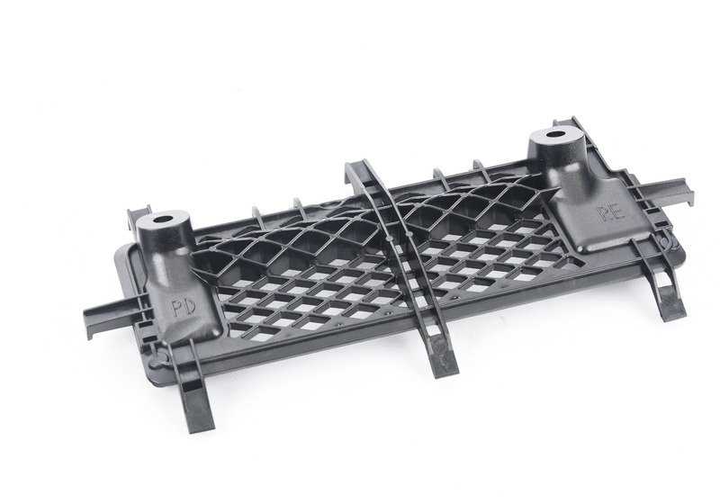 Soporte altavoz techo derecho OEM 65136951986 para BMW E91 (316d, 316i, 318d) todos los modelos compatibles. Pieza original BMW.