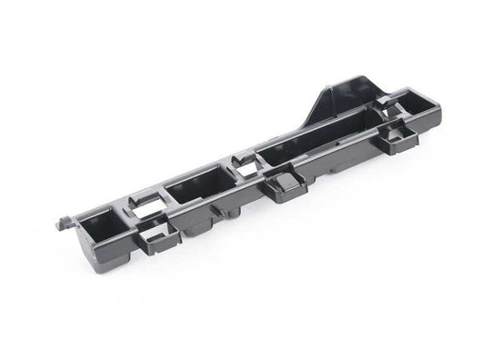 Soporte lateral derecho OEM 51777294888 para BMW F34, F34N, F32, F32N, F33, F33N, F36, F36N. Pieza original BMW. Ideal para fijación de molduras en bajos y pasos de rueda.