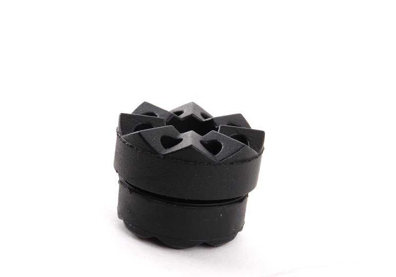 Silentblock de goma OEM 34511162818 para BMW {E81,E82,E87,E88,F20,F21,F22,F23,F45,F87,E36,E46,E90,E91,E92,E93,F30,F31,F34,F80,G20,G21,F32,F33,F36,F82,F83,E34,E39,E60,E61,F07,F10,F11,F90,G30,G31,E63,E64,F06,F12,F13,G32,E38,E65,E66,F01,F02,F04,G11,G12,