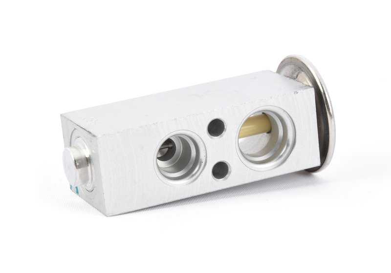 Válvula de expansión A/A OEM 64501377051 para BMW E24 628CSi y 635CSi (modelos de 1978 a 1987). Compatible con sistemas R134a. Recambio original BMW.