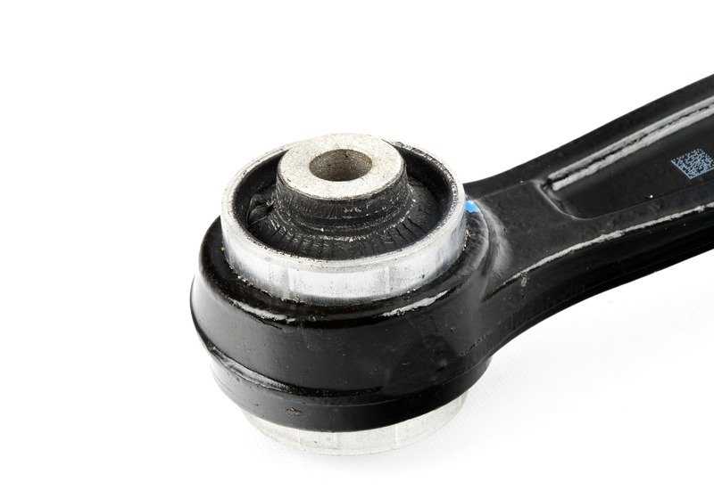 Brazo de suspensión inferior derecho con silentblock OEM 31127850158 para BMW X5 F85 y X6 F86. Recambio original BMW.