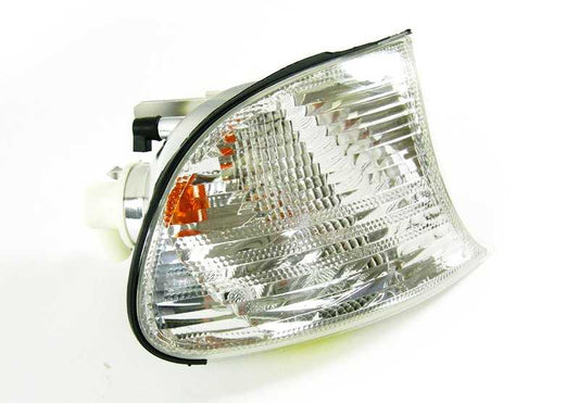 Indicador de dirección delantero derecho blanco OEM 63126904308 para BMW Serie 3 E46 (316Ci, 318Ci). Original BMW.