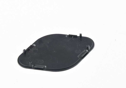 Tapón embellecedor OEM 51418185780 para BMW E39 520d y 520i. Compatible con modelos con cambio manual o automático, con tracción trasera. Original BMW.