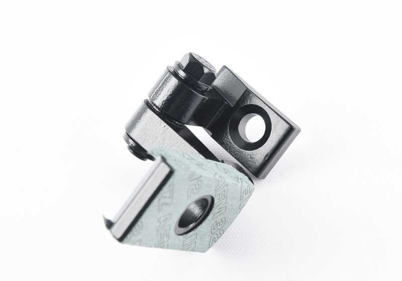 Bisagra puerta delantera inferior derecha OEM 51817266676 para BMW i3 (I01) modelos 60Ah y 120Ah, con y sin Rex. Original BMW.