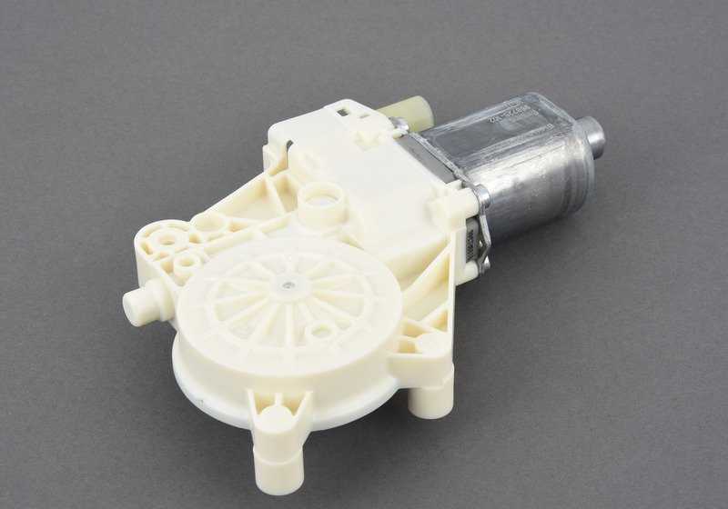 Motor elevalunas trasero izquierdo OEM 67627198173 para BMW Serie 3 E93, E93N. Original BMW.