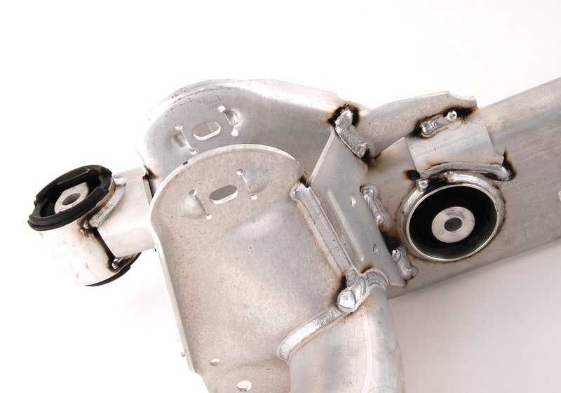 Subchasis trasero OEM 33311097248 para BMW E39. Original BMW.