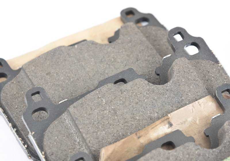 Asbestos-free brake pad repair kit for BMW 1 Series F40, 2 Series F44, X1 F48N, X2 F39, MINI F54, F56, F57, F60 (OEM 34106889266). Original BMW