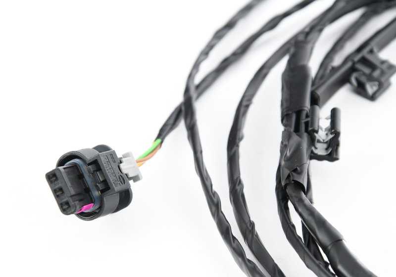 Cableado sensor aparcamiento trasero (PDC) OEM 61129208968 para BMW X5 {E70} modelos 3.0d, 3.0sd, 3.0si, 3.5d, 4.8i. Original BMW.