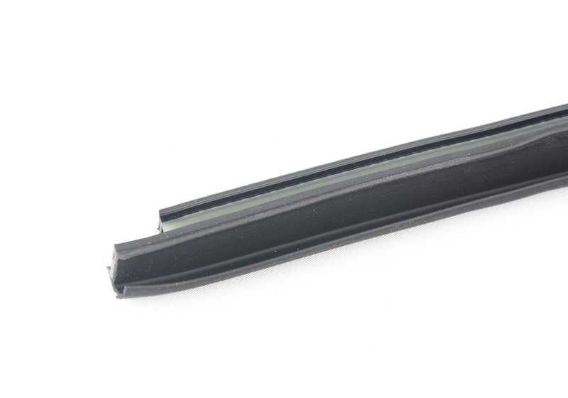 Protección de Bordes para BMW Serie 5 E12 (OEM 51711830803). Original BMW.