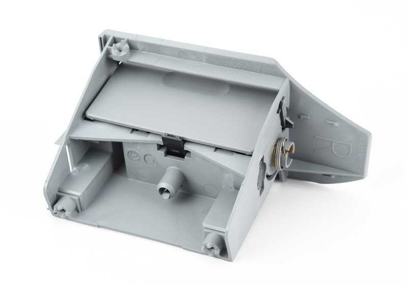 Cenicero trasero derecho OEM 51168205190 para BMW E39. Original BMW.