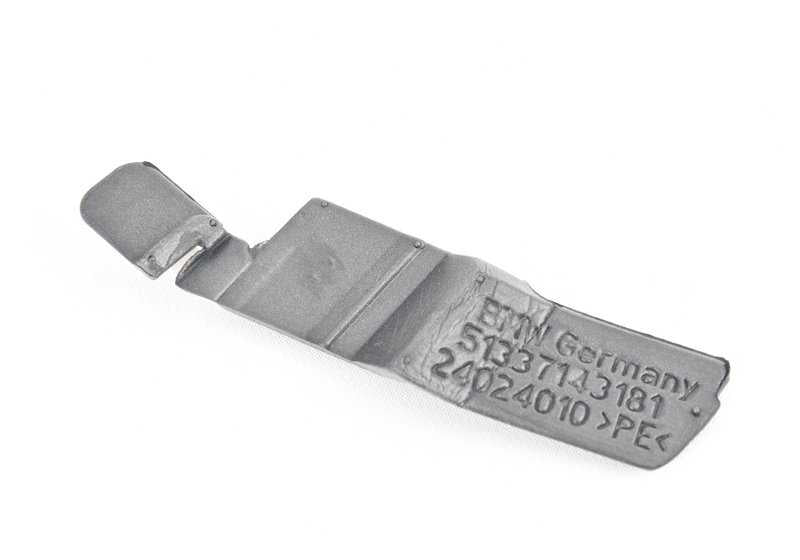 Junta de estanqueidad moldura pilar B izquierdo OEM 51337143181 para BMW E90, E90N, E91, E91N. Original BMW.