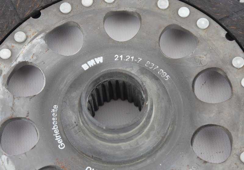 OEM -Kupplungsscheibe 21217837095 für BMW E85, E86. Original BMW.