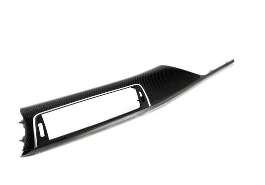 Embellecedor salpicadero fibra de carbono pasajero OEM 51458068609 para BMW F80, F82, F82N, F83, F83N. Original BMW.