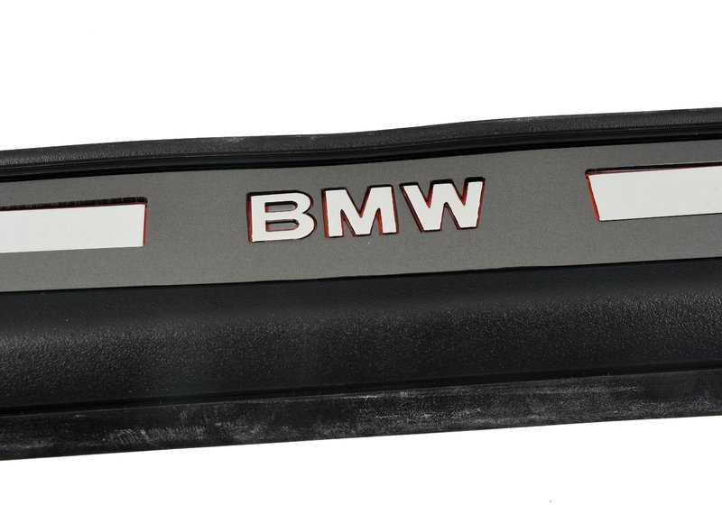 Right Inlet Trim for BMW E64N (OEM 51477147288). Original BMW