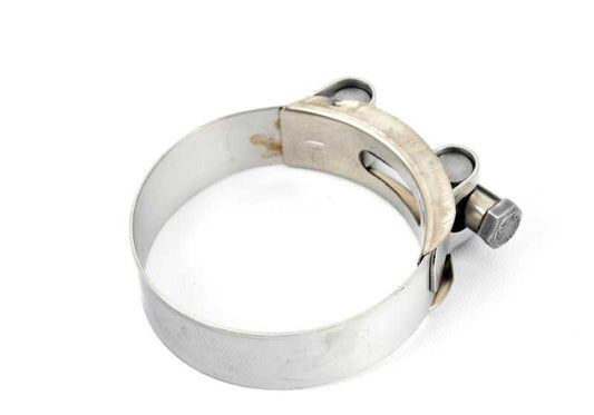 Embellecedor escape M Performance carbono OEM 18302348835 para BMW F10 M5, F06 M6, F12 M6, F13 M6. Solo compatible con silenciador trasero Performance. Original BMW.