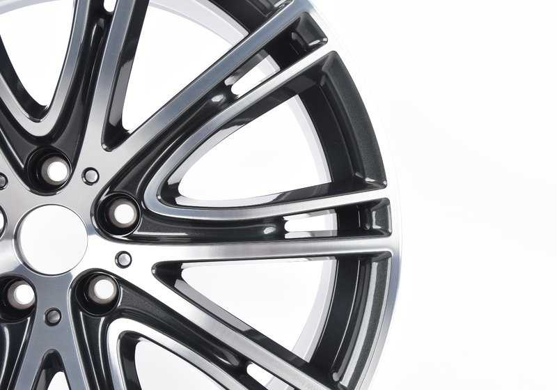 Llanta de aleación original OEM 36118053502 diseño V-Spoke 759i para BMW G30, G31. Original BMW