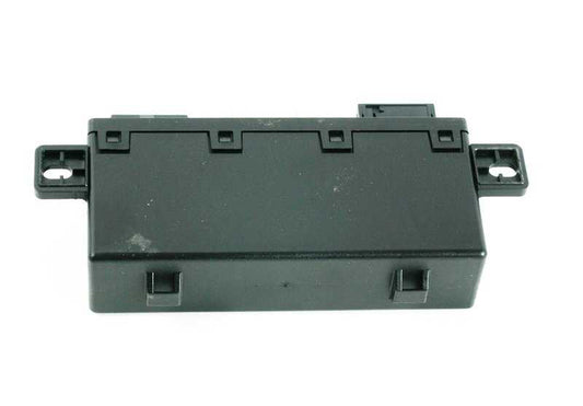 Módulo de puerta acompañante OEM 61356904242 para BMW E39. Control original de elevalunas y cierres en puerta del copiloto. Compatible con todos los acabados del BMW E39. Pieza original BMW.