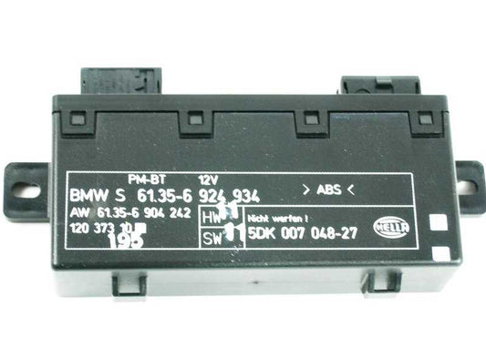 Módulo de puerta acompañante OEM 61356904242 para BMW E39. Control original de elevalunas y cierres en puerta del copiloto. Compatible con todos los acabados del BMW E39. Pieza original BMW.
