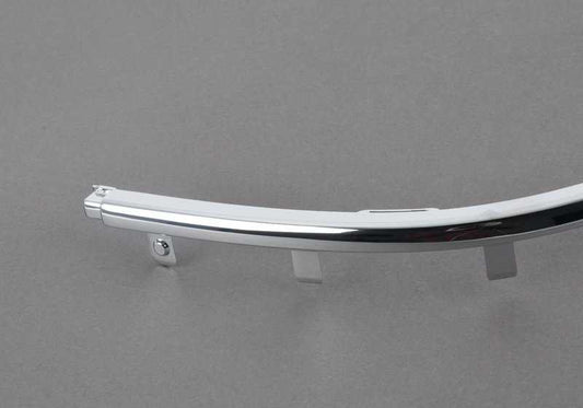Embellecedor lateral izquierdo cromado OEM 51127005911 para BMW Serie 5 E39 {520d, 520i (DH11, DH12, DH21, DH22, DR11, DR12, DR21, DR22, DS11)}. Original BMW.