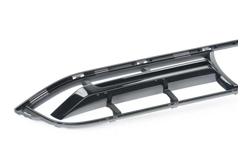 Rejilla de entrada de aire central OEM 51117399900 para BMW G01, G02. Original BMW.