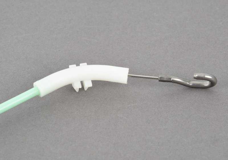 Cable apertura puerta delantera derecha OEM 51218150622 para BMW E38. Original BMW.