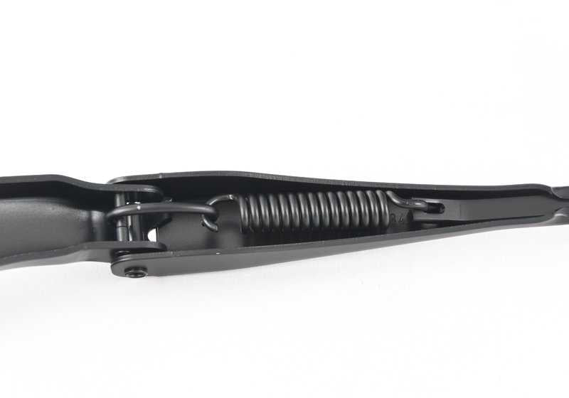 Tornillo cabeza redonda OEM 51169158228 para BMW E36, E34, F07, F10, F11, F18, E63, E64, F06, F12, F13, F01, F02, F04 y MINI R52. Original BMW y MINI.