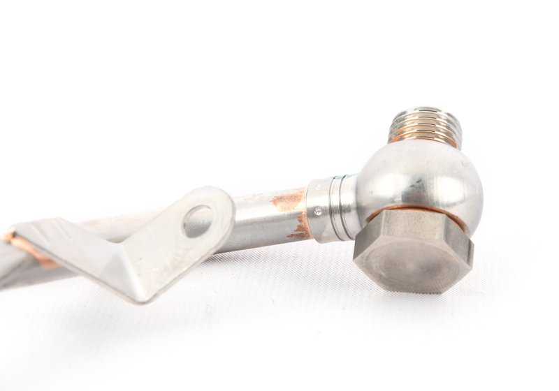 Tubería de refrigeración OEM 11537589100 para BMW E70 (X5), E71 (X6). Original BMW.