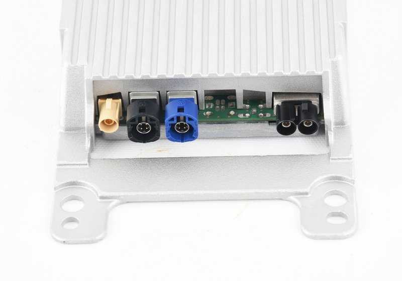 Combox Next Generation OEM 84102447926 pour BMW E82, E88, E90, E91, E92, E93, E84, E70, E71, E72, E89. BMW d'origine.