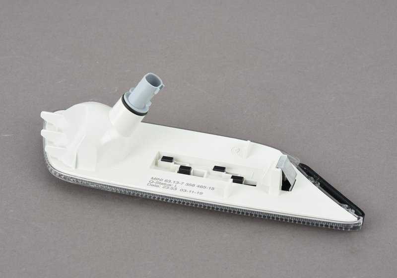 Intermitente lateral blanco izquierdo OEM 63137358465 para MINI F54 (todos los modelos: Cooper JZ31, JZ32, LN31, LN32, LN41, LN42, LN61, LV31, LV32, XJ31). Original MINI.