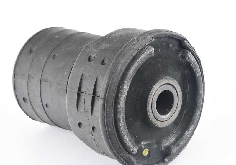 Silentblock de goma OEM 33311094036 para BMW Serie 5 E39. Compatible con el soporte del eje trasero. Original BMW.