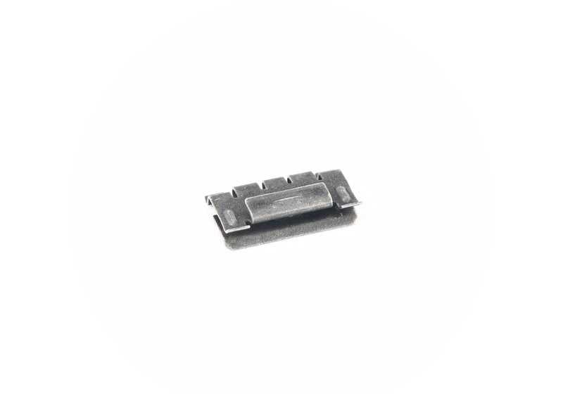 OEM Fixing Clip 51337072896 para BMW E60, E61, E70. Peça BMW original usada em molduras e juntas da porta da frente. Ideal para substituir clipes quebrados ou perdidos e garantir um fechamento correto. BMW original.