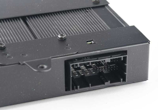 Amplificador subwoofer OEM 65126902838 para BMW Z3 E36. Original BMW.