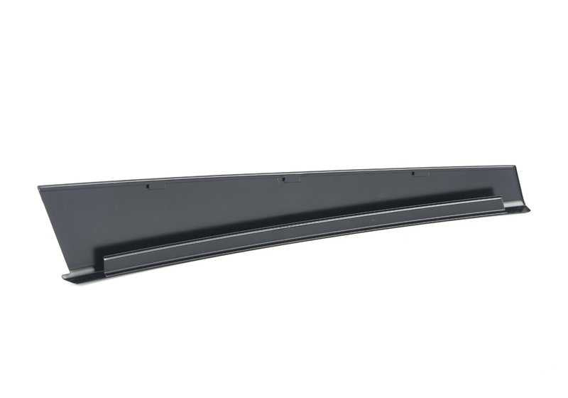 Moldura pilar trasero izquierdo OEM 51362427439 para BMW E39. Original BMW.