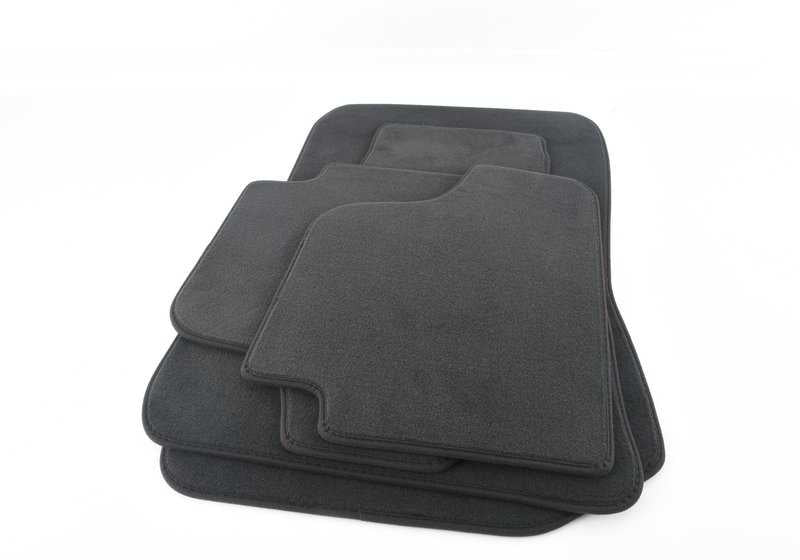Juego de alfombrillas delanteras y traseras antracita OEM 51477316613 para BMW Serie 3 E93, E93 LCI y M3 Descapotable. Original BMW.